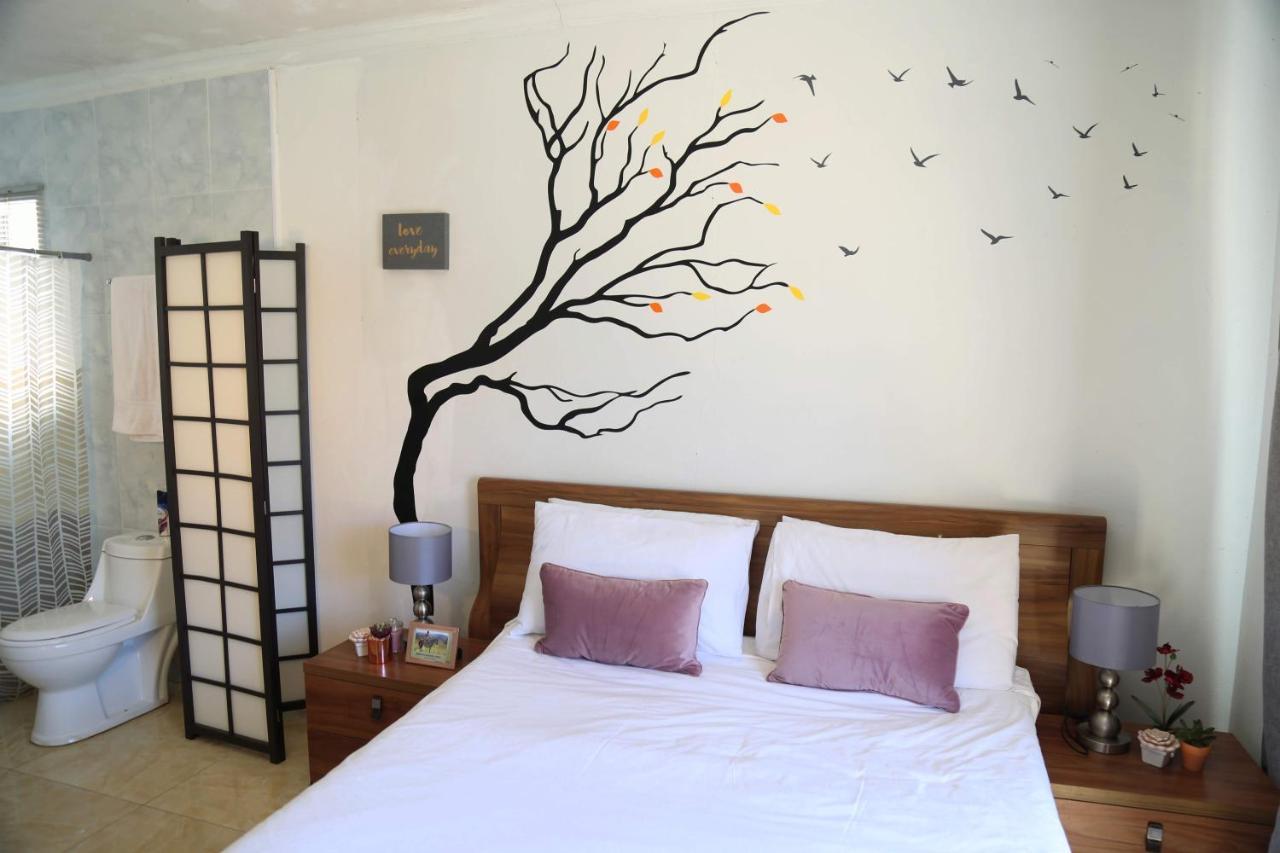 Denver Echo Exec. Guest House Maseru Buitenkant foto