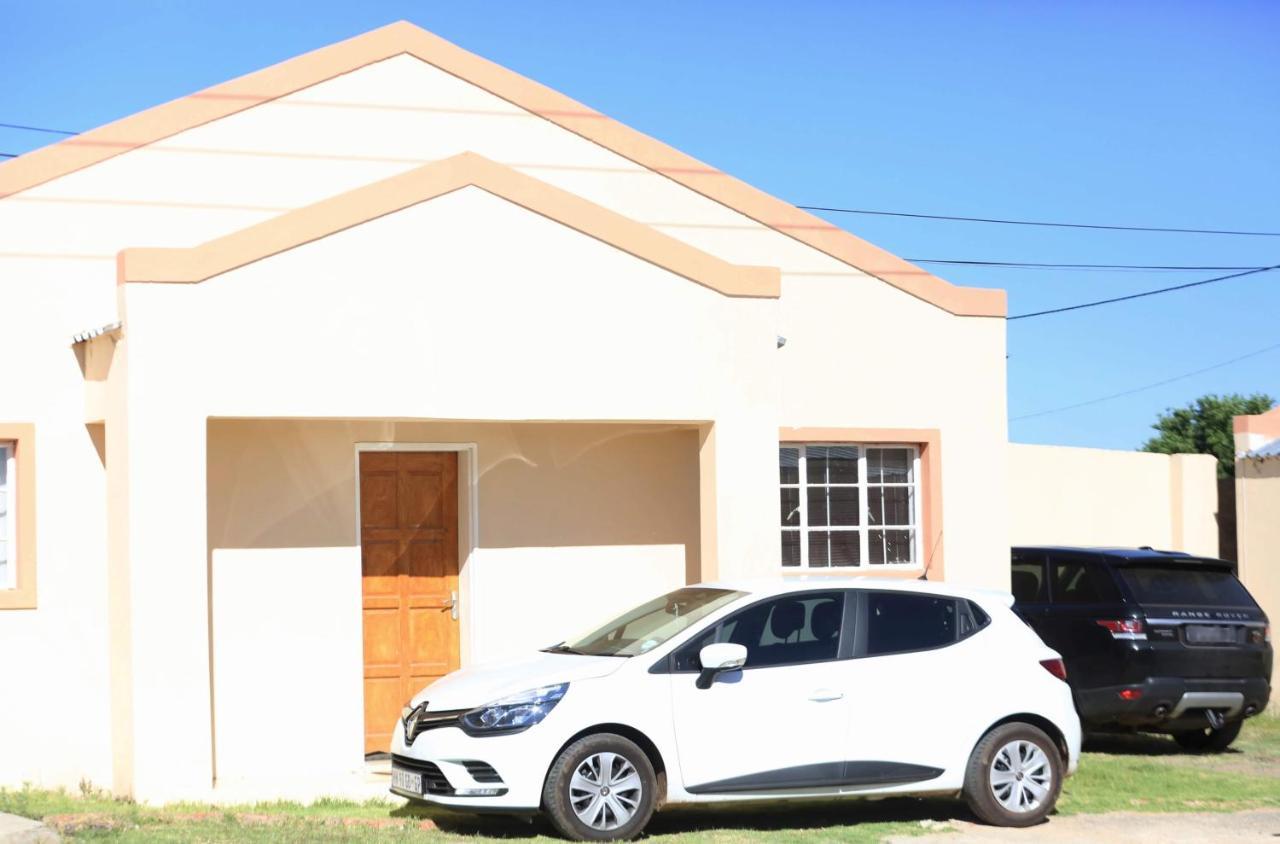 Denver Echo Exec. Guest House Maseru Buitenkant foto