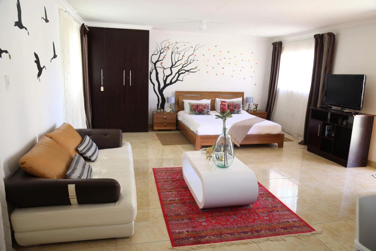 Denver Echo Exec. Guest House Maseru Buitenkant foto